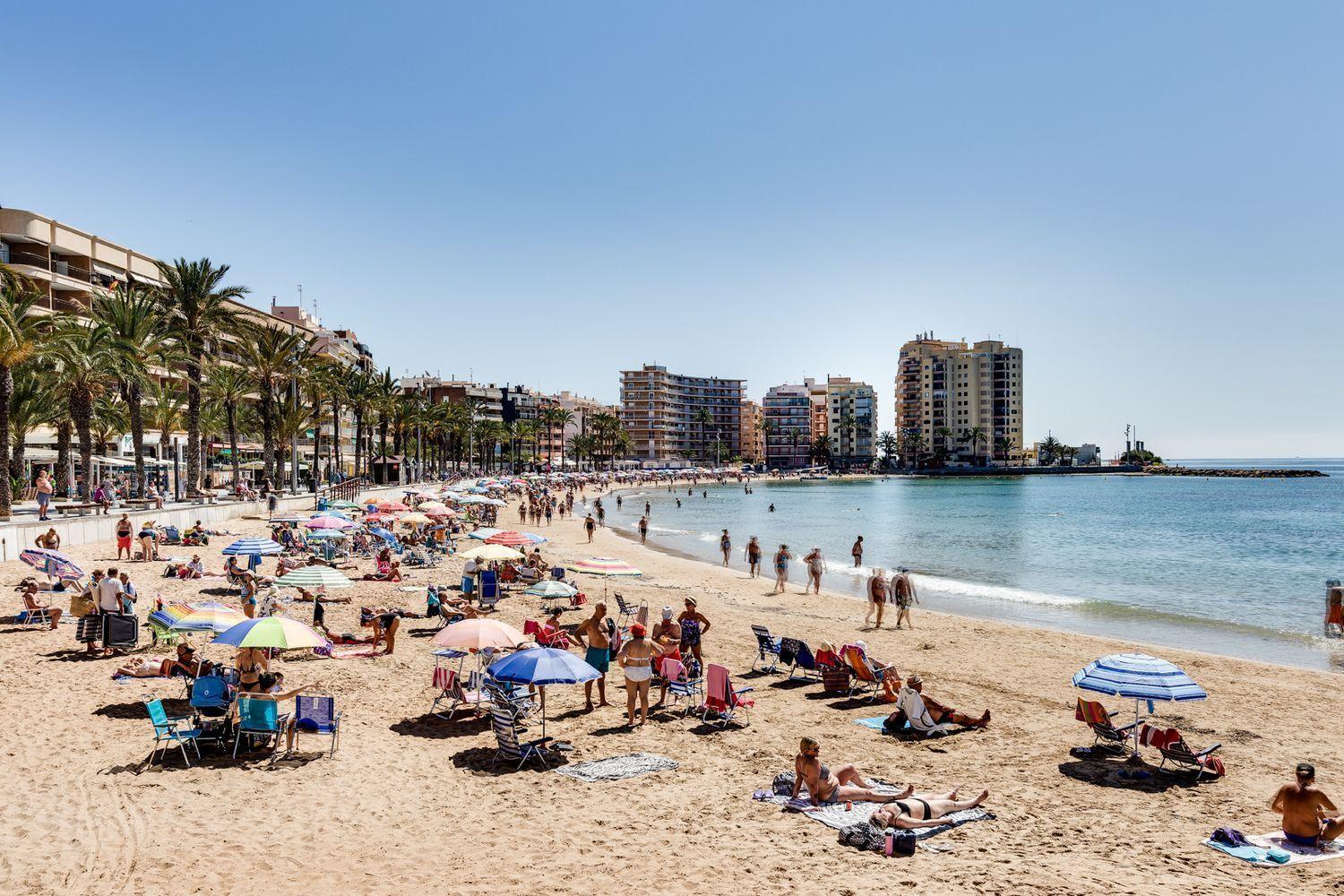 Apartment Santana -19 At Beach With Pool, Garage And Lift Torrevieja Buitenkant foto